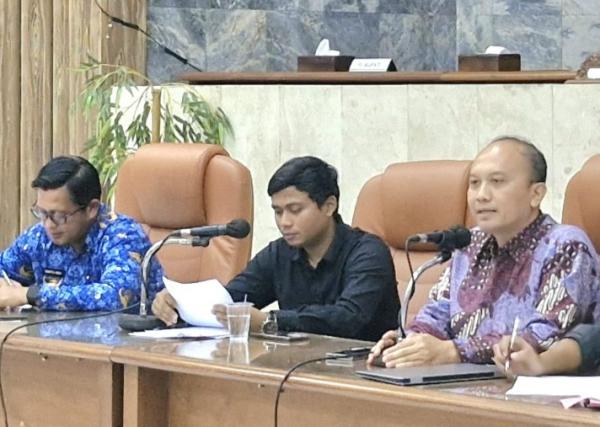 Poto Rapat Anggota DPRD Lebak/Ujang Giri