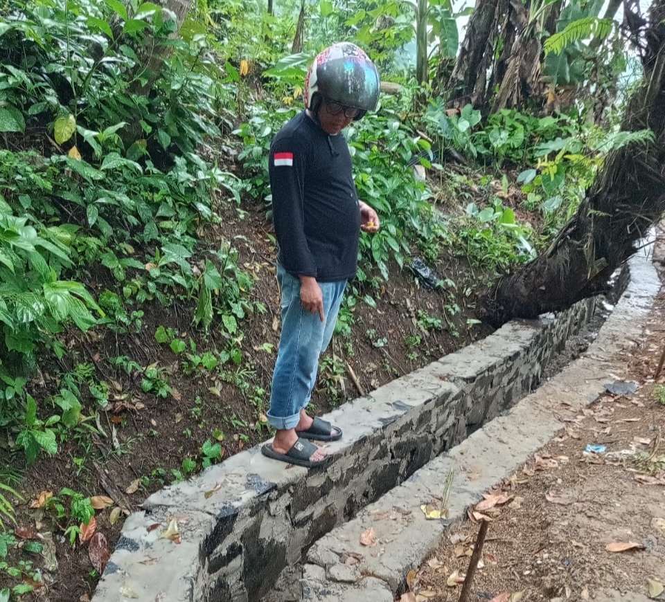 Pembangunan irigasi P3TGAI di Desa Barunai