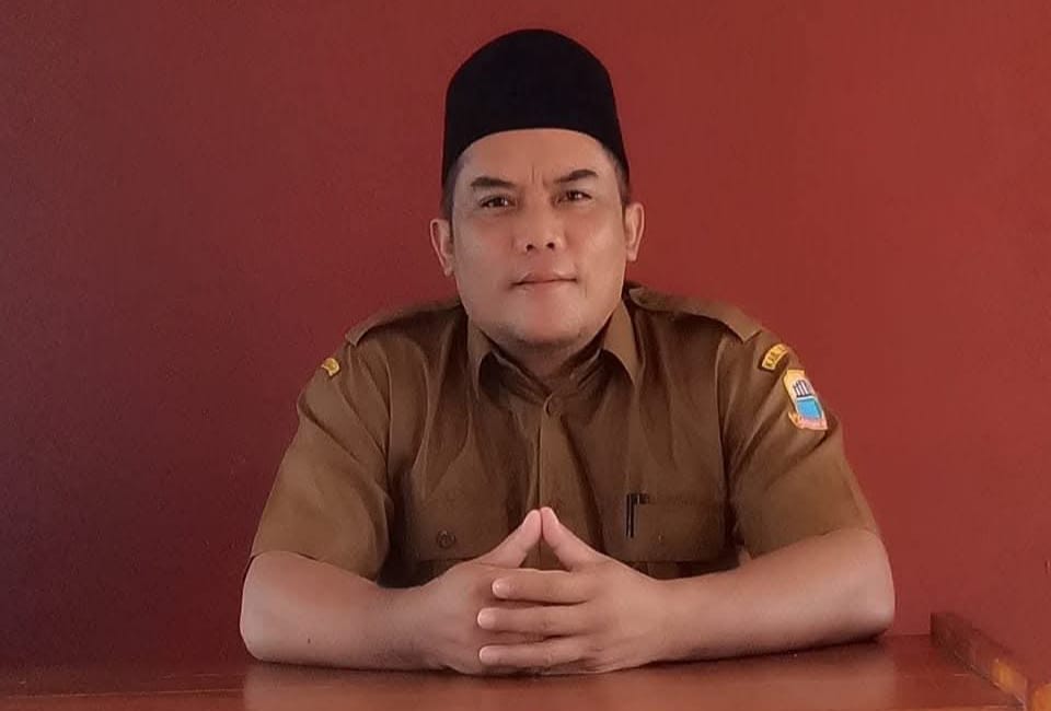 Ika Sukandi, Kepala Desa Cibarengkok, Kecamatan Panggarangan, Kabupaten Lebak, Banten