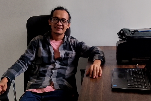 Wali Murid Tidak Boleh Mengunggah Menu MBG di Medsos. Deden Haditiya, Ada Aroma Konspirasi Menu MBG