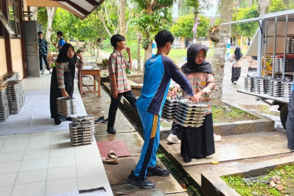 BGN Tetapkan Aturan Menu dan Distribusi Program Makan Bergizi Gratis di Bulan Ramadan