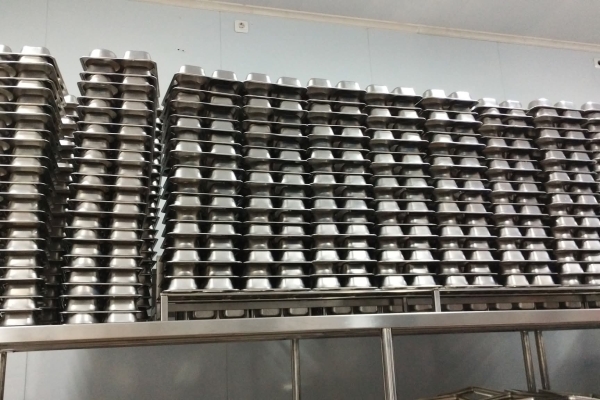 Distribusi Makan Bergizi Gratis di SDN 3 Mekarsari, Cihara Sering Molor, Wali Murid Protes