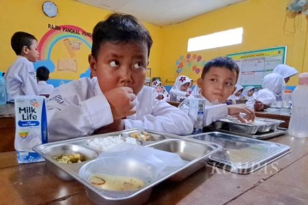 Tak Hanya di SDN 3 Mekarsari, Distribusi MBG di TK Dasar El-Falah Cimandiri juga Sering Terlambat