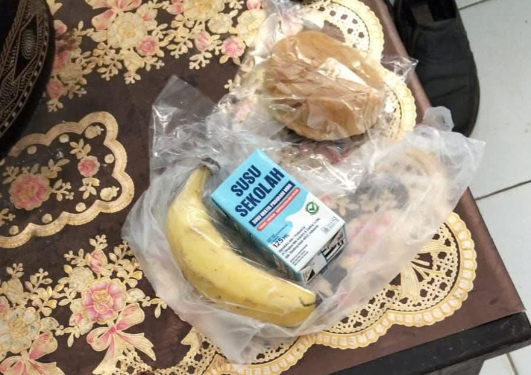 Menu MBG di Salah satu Sekolah di Desa Mekarsari, Kecamatan Cibeber, Kabupaten Lebak, Banten pada Senin, 23/2/2026
