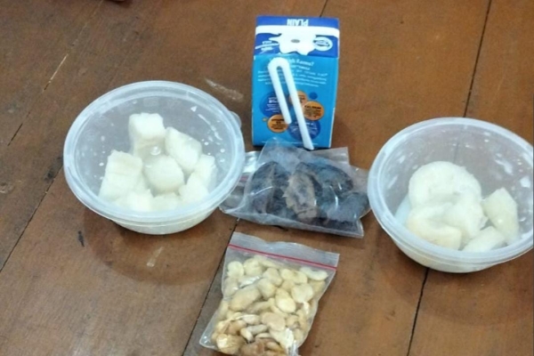 Menu MBG di Cibeber Berisi Susu, Kacang Koro, Kurma dan Singkong Rebus
