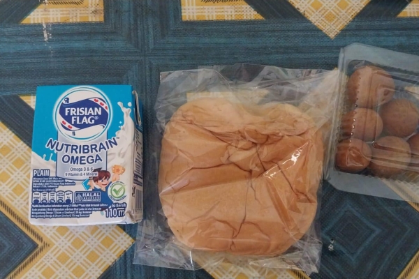 Menu MBG Rp10 Ribu di Panggarangan Disorot, Susu Rp3.600, Roti Rp3.000, Enam Biji Lengkeng Rp3.000