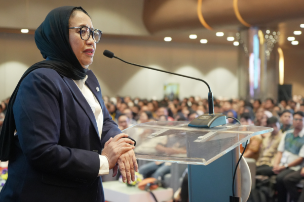 Keracunan Massal di Duren Sawit, Makanan MBG Diduga Tak Segar