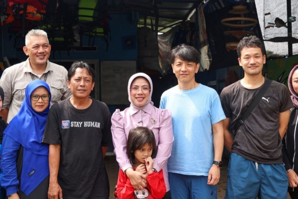 Relawan Jepang dan FBn Kolaborasi Bangun Fasilitas Publik di Padarincang